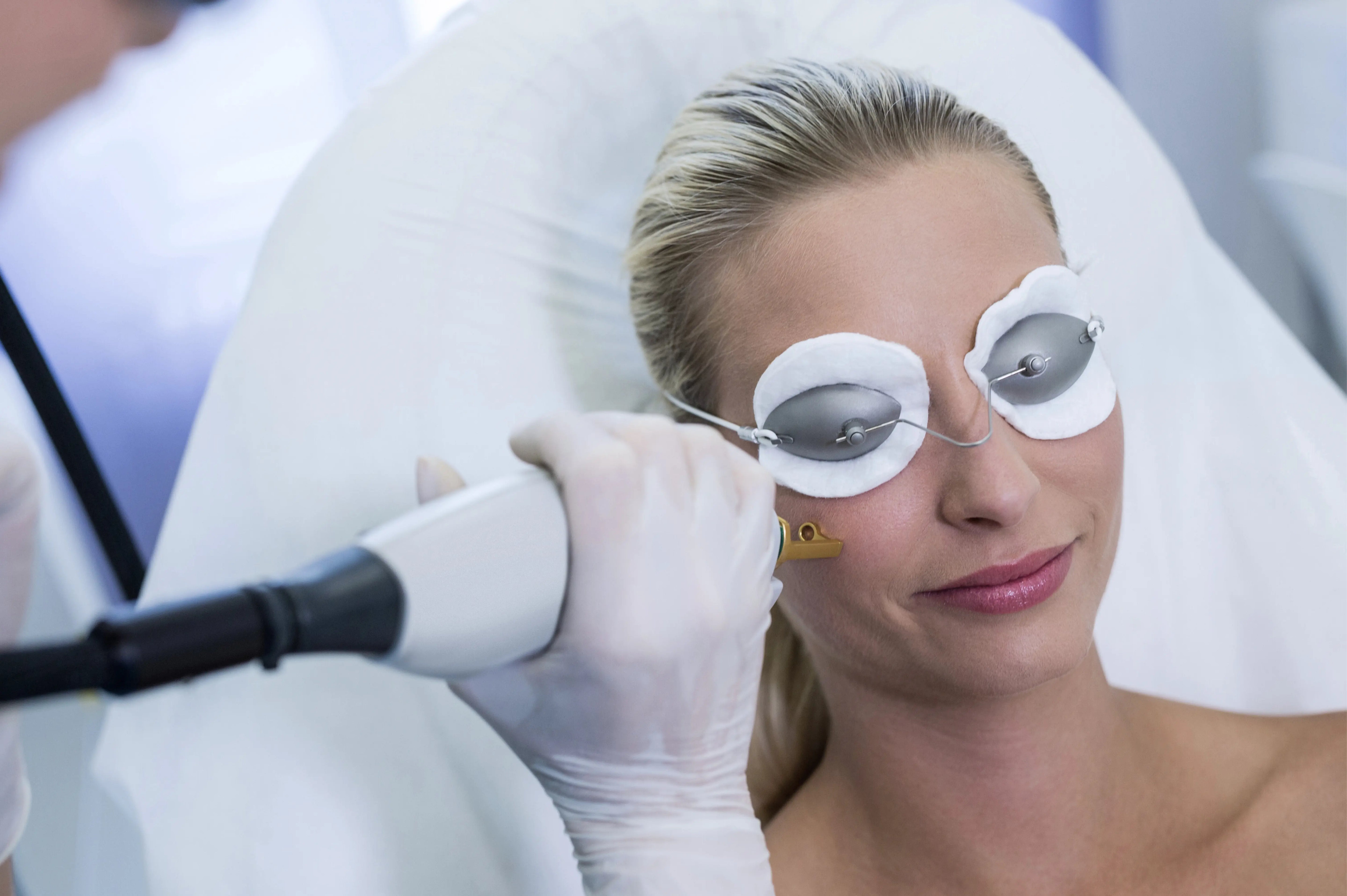 Clear and brilliant vs microneedling