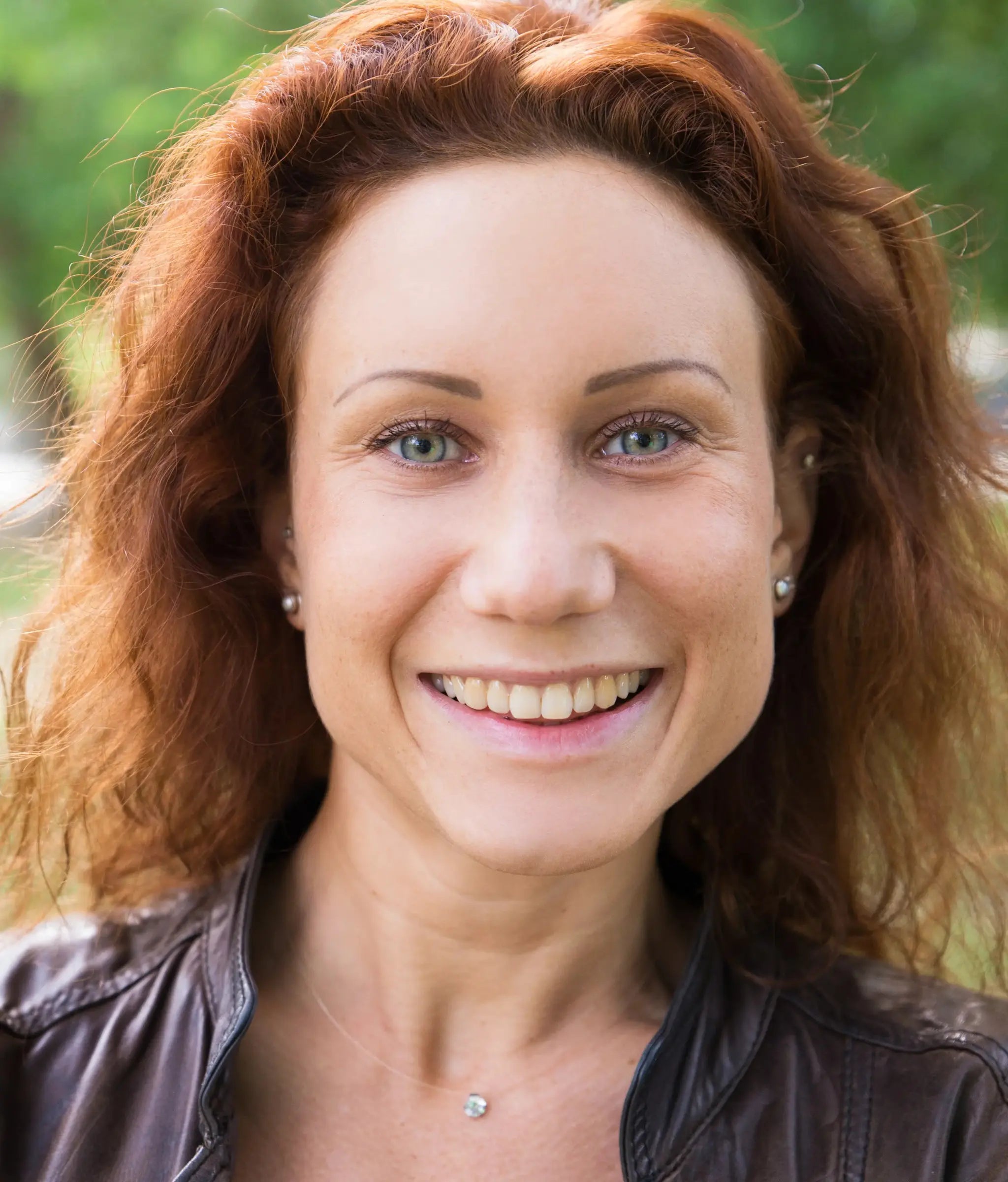 Happy customer after using Exosthetics microneedling serum